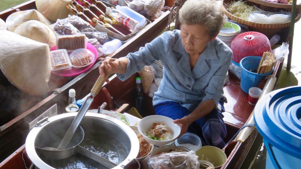 Gente en Tailandia 