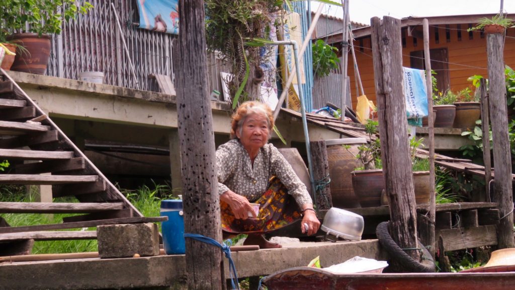 Gente en Tailandia 